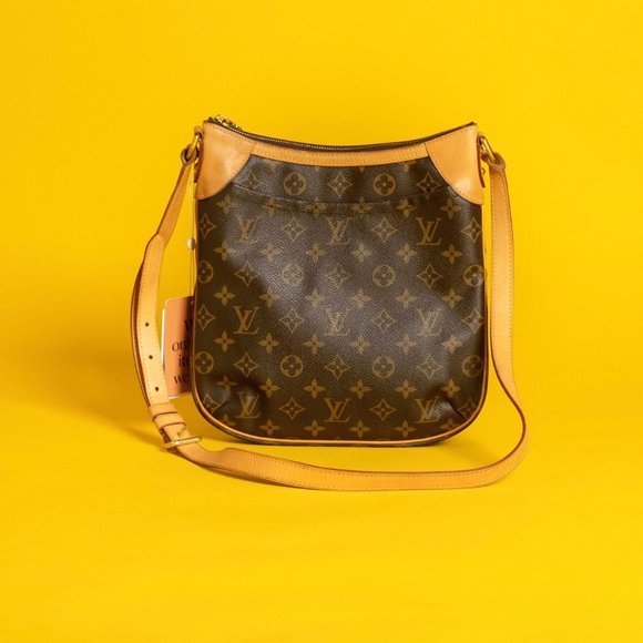 Louis Vuitton ODeon - Picture 2 of 3